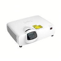 Projecteur HD 3LCD 5500 Lumens à courte focale pour projection au sol