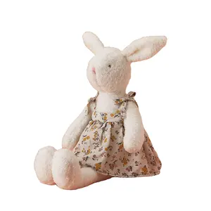 Factory Custom OEM Kawaii 45cm langes Kaninchen mit Rock Plüsch tier Cartoon Animal Rabbit Pillow Gefüllte Appease Dolls