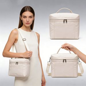 Sac isotherme portable et étanche personnalisé avec logo pour pique-nique, camping et repas – Idéal pour hommes et femmes - Product Image 1