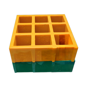 Les fabricants fournissent des grilles en <span class=keywords><strong>plastique</strong></span> renforcé de fibre de verre (FRP) robustes et économiques pour les drains de piscine - Product Image 1