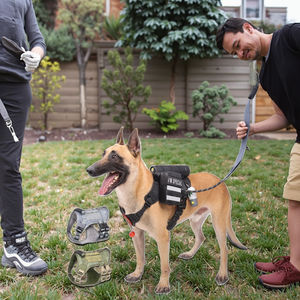 2025 di vendita calda impermeabile imbracatura per cani regolabile tattico per cani di media taglia di lusso riflettente durevole per esterni - Product Image 6