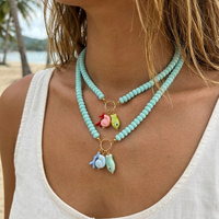 Collar de cuentas de turquesa estilo bohemio Asu con dijes de esmalte de océano, pez, concha y coral, joyería de verano para mujer