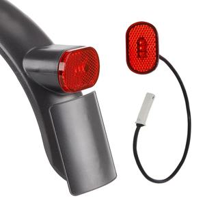Luz Trasera de Alta Calidad para Patinete Eléctrico Xiaomi PRO/PRO2, Luces de Freno y Advertencia, Accesorios Esenciales - Product Image 1