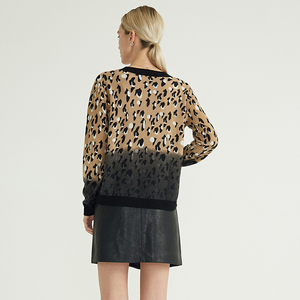 2020 invernale da <span class=keywords><strong>donna</strong></span> maglione Pullover 100% in Cashmere da <span class=keywords><strong>donna</strong></span> con stampa leopardata a girocollo oversize da <span class=keywords><strong>donna</strong></span> - Product Image 4