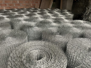 Malla de alambre hexagonal de hierro galvanizado para cercas y jaulas de pollos y conejos - Product Image 6