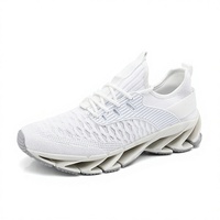 Baskets de sport respirantes et légères pour usage quotidien, grandes tailles, en maille tendance, avec coussin épais, en stock