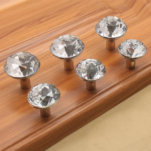 Manija de cristal de bajo precio, manija de puerta de armario de cajón Simple de estilo europeo de diamante de un solo orificio - Product Image 5