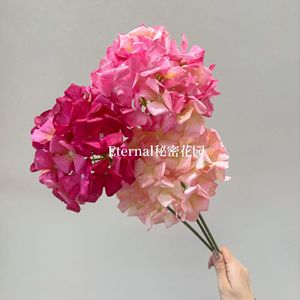 Ramo Individual de Hortensias Artificiales Secret Garden, Flor de Seda Teñida a Mano con Relieve, Decoraciones para Bodas - Product Image 3