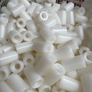 Manchon en nylon, espaceur isolant en plastique, douille résistante à l'usure pour applications électriques - Product Image 2