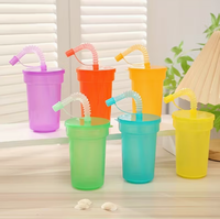 Gobelets colorés, grande capacité, anti-fuite, avec couvercles et protège-pailles, adaptés aux aides alimentaires