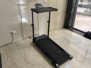 Bureau pliant intelligent et silencieux pour la maison et le bureau, avec table intégrée, idéal pour la course à pied et les activités sportives en intérieur - Product Image 6