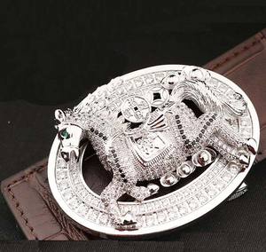 Hebilla de acero inoxidable para cinturón, hebilla ovalada de lujo con logotipo de caballo en relieve 3D, diamantes de imitación, cristal occidental, 4,0 cm de ancho interior - Product Image 4