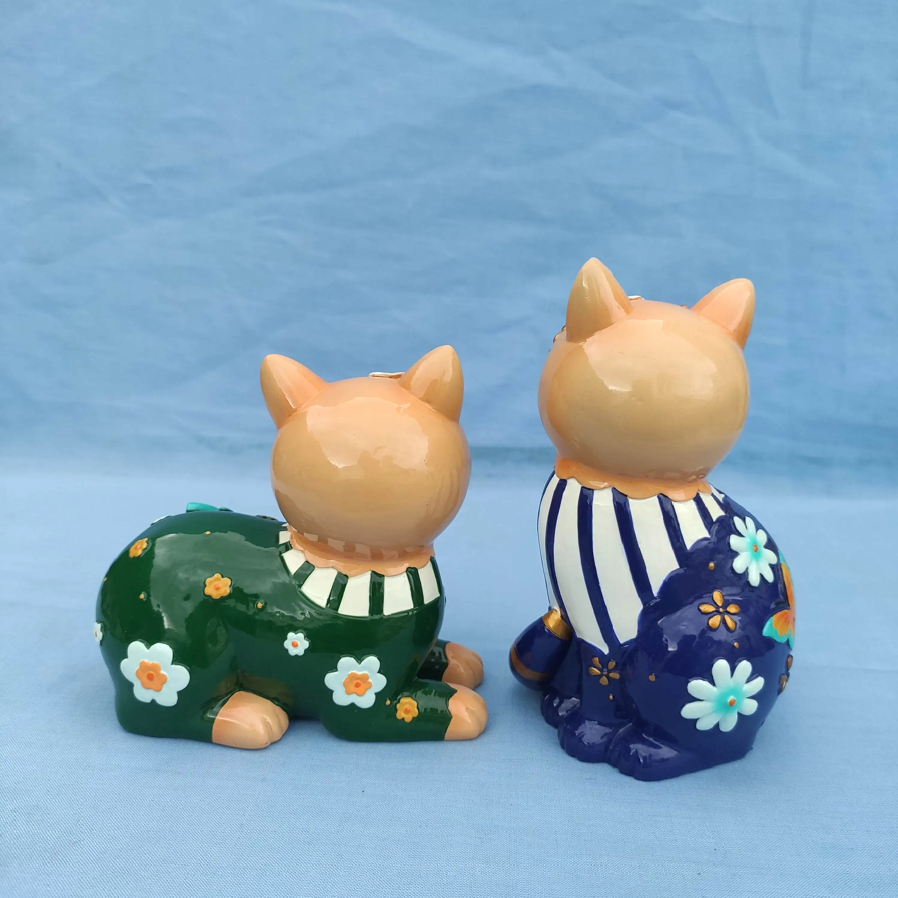 卸売カスタマイズ2023新しいベストセラー屋内樹脂装飾動物素敵なかわいい猫の装飾品