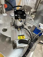 Machine de remplissage et de scellage automatique de gobelets pour yaourt, pouding, gelée, porridge, emballage alimentaire, machine d'emballage rotative