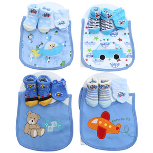 Nouveau nouveau-né doux coton anti-rayures mitaines alimentation Burp tissu bébé <span class=keywords><strong>bavoir</strong></span> et chaussettes ensemble bébé accessoire - Product Image 3