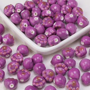 Vente en gros de perles de patte de chat 3D porte-clés perles d'espacement en céramique colorées pour bijoux à bricoler soi-même - Product Image 3