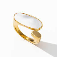 YF2615 Bijoux tendance anti-ternissement, plaqué or 18 carats, acier inoxydable, anneaux ouverts délicats en coquillage blanc pour femmes