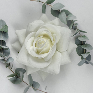 Rosa Artificiale a Testa Piccola in Velluto di Alta Qualità Direttamente dalla Fabbrica per Decorazioni Interne - Product Image 6