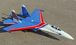 LEHOO SU27 Avión de Combate RC Eléctrico de Espuma, Modelo 2.4G, Control Remoto, Envergadura de 930 mm, 970 g, Cargador, Control por Aplicación - Product Image 5