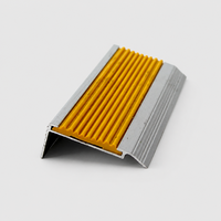 Profilé métallique PVC à clipser, résistant à la corrosion et durable, bande antidérapante en porcelaine pour carreaux d'escalier, nez de marche pour revêtement de sol SPC