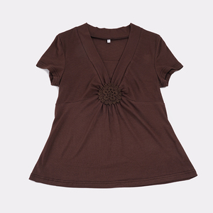 Camiseta de verano para mujer al por mayor, estilo Y2K vintage, con cuello en V, efecto dos piezas, tipo babydoll, linda, corte A - Product Image 6