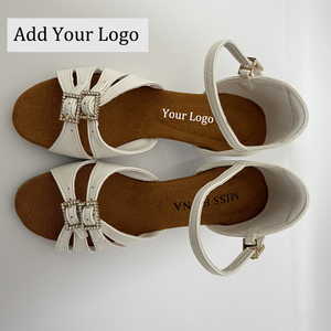 Scarpe da Ballo Latino per Bambine in Pelle PU Bianca con Logo Personalizzato, Tacco Basso, per Danza da Sala e Salsa, con Fibbia Decorata - Product Image 3