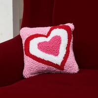 Housse de coussin décorative à broderie rayée de Noël à trois cœurs, 100% polyester, pour la maison, l'hôpital, cadeau pour petite amie