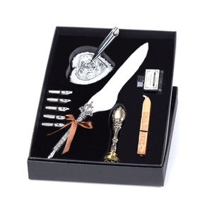 Stylo <span class=keywords><strong>plume</strong></span> antique personnalisé avec logo, support en forme <span class=keywords><strong>de</strong></span> cœur, sceau à cire auto-encreur, pour Noël et mariage, vente en gros - Product Image 3
