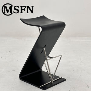 Chaise de <span class=keywords><strong>bar</strong></span> de maison de bureau contemporaine plaque incurvée en acier inoxydable en forme de <span class=keywords><strong>Z</strong></span> innovante moderne Studios haut de gamme personnalisés salon - Product Image 4