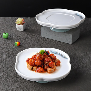 Plato de melamina estilo chino con forma de pétalo y soporte para exhibición, para uso en hoteles y restaurantes, con forma de flor y múltiples patrones. - Product Image 1