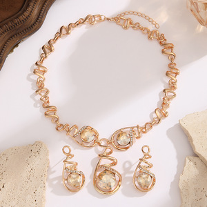 European and American Light Luxury Red Rhinestone <b>Necklace</b> Earrings Set Women's Fashion Exaggerated Collarbone Chain Party - Product Image 3
