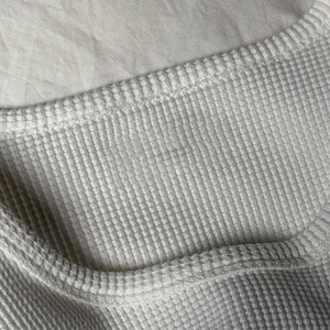 <span class=keywords><strong>Canotta</strong></span> Termica da <span class=keywords><strong>Uomo</strong></span> in Maglia Waffle Personalizzata, Senza Maniche, con Spacchetti Laterali, Vestibilità Ampia, Stile Streetwear, 300GSM, Cotone Premium, Neutra - Product Image 4