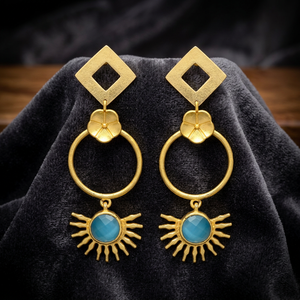 Pendientes Largos con Diseño de Flor y Cuarzo Azul, Chapados en Oro, Estilo Étnico, para Compromiso, Boda o Fiesta, para Mujeres y Hombres - Product Image 2
