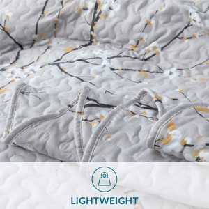 Soft and Breathable Grey Quilt Set Comforter <strong>Plum</strong> Blossom Lightweight Coverlet Quilt for Spring and Summer - Product Image 5