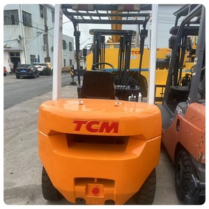 Vigoshop FD30 3 Tons 90% New Japanese <b>Used</b> Diesel Forklift with Two Stage Mast for Agricultural Use - Product Image 2