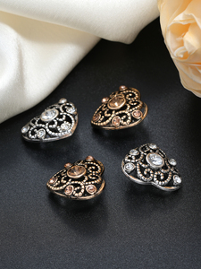 Cổ Điển Hình Trái Tim Hollow out Kim Cương Kim Loại Nút Đa Năng Ăn Mặc Trang Trí Nút May Phụ Kiện Cho Quần Áo - Product Image 2