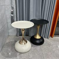 Table d'appoint ronde petite blanche et noire en acier inoxydable argenté et doré, table basse moderne en métal pour salon
