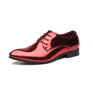 Nouvelles Chaussures Décontractées et Habillées pour Hommes en Cuir PU Brillant à Lacets, Idéales pour la Conduite, la Marche, les Mariages et les Fêtes – Noir et Or - Product Image 5