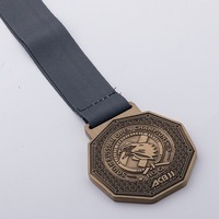 Médailles de sport personnalisées en émail souple or et argent pour marathon et natation, fabricant de médailles métalliques avec conception gratuite