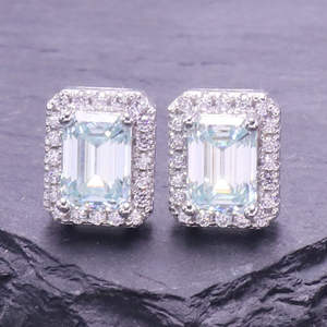 Pendientes de Plata con Moissanita Azul Corte Esmeralda de 1ct, Color D, Pureza VVS, Joyería de Moda - Product Image 2