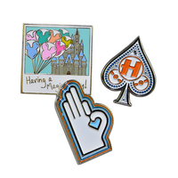 Badges Métalliques Personnalisés en Gros avec Logo, Pins Amusants sur le Thème de l'Anime, Design Imprimé de Haute Qualité sur le Thème des Dessins Animés