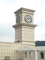 Horloge à tour électronique d'extérieur au design moderne en acier inoxydable avec alimentation en ABS de l'horloge à tour numérique mécanique