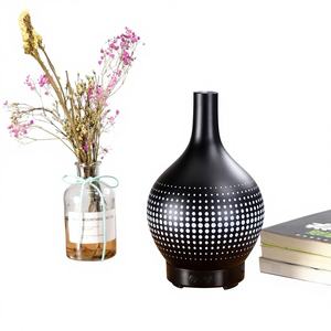 Diffuseur d'arômes ultrasonique transfrontalier 0,5 L avec lumière LED, humidificateur et purificateur d'air pour la maison, la chambre et le bureau - Product Image 1