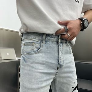 Jeans de Mezclilla para Hombre, Corte Slim, Cintura Alta, Color Azul Claro, con Estampado Flocado, Envío Directo - Product Image 3