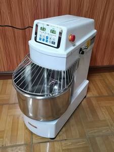 Impastatrice Commerciale Multiuso da 20L per Panifici, 1500W, Capacità 8kg - Product Image 5