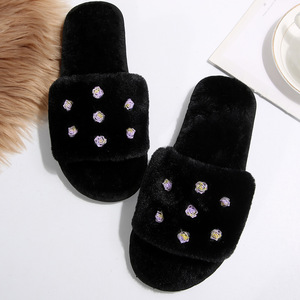 Pantofole da <span class=keywords><strong>donna</strong></span> invernali in pelliccia sintetica, morbide e calde, con fiore, a punta aperta, casual, personalizzabili, per <span class=keywords><strong>casa</strong></span> e camera da letto, all'ingrosso - Product Image 3
