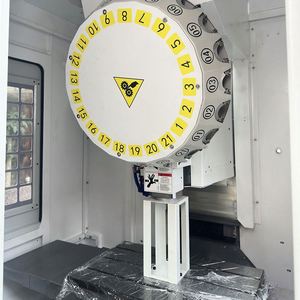 T-640 5.5kw <b>Mini</b> CNC Vmc 650 Machining Center Service 220V Milling Boring <b>Drilling</b> and Tapping Center Machine for Metal - Product Image 3
