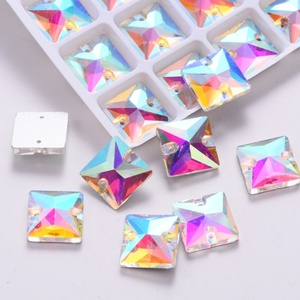 Strass en verre cristal OLeeya AB à coudre, non thermocollants, pour costumes de danse - Product Image 3