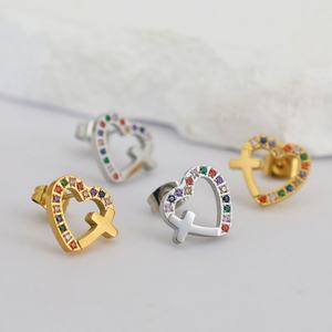 ผู้ผลิตต่างหูแบบติดหู สแตนเลส ต่างหูคลาสสิก แฟชั่นรูปหัวใจ ต่างหูเพชรซิคอน เครื่องประดับสำหรับผู้หญิง - Product Image 2