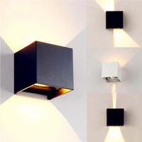 Lampe murale LED intérieure minimaliste moderne rechargeable avec capteur sans fil pour porche, maison, escalier, couloir